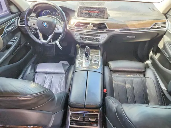 WBA7F2C5XGG418922 2016 BMW 7ER - Image 8