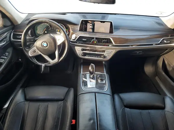 WBA7F2C5XGG420024 2016 BMW 7ER - Image 8