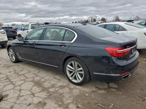 WBA7F2C5XGG420461 2016 BMW 7ER - Image 2