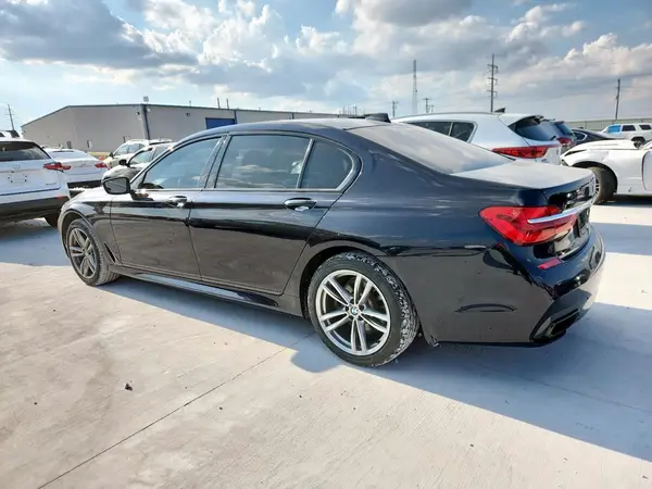 WBA7F2C5XHG422292 2017 BMW 7ER - Image 2