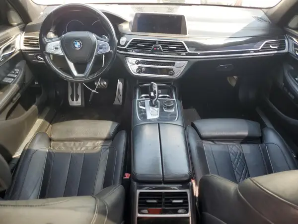 WBA7F2C5XHG422468 2017 BMW 7ER - Image 8
