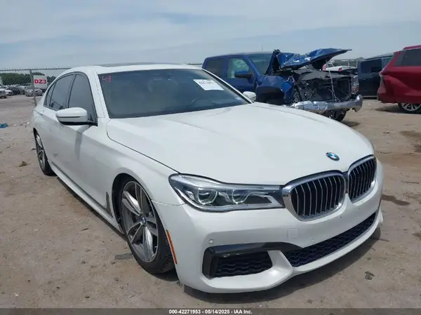 WBA7F2C5XHG422681 2017 BMW 7ER - Image 1