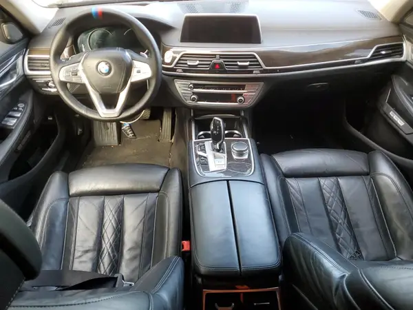 WBA7F2C5XHG422695 2017 BMW 7ER - Image 8