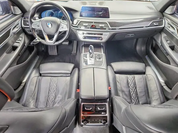 WBA7F2C5XJB238327 2018 BMW 7ER - Image 8