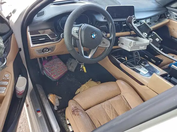 WBA7F2C5XJG424176 2018 BMW 7ER - Image 8
