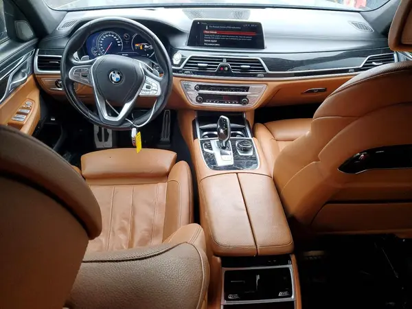 WBA7F2C5XKB239009 2019 BMW 7ER - Image 8