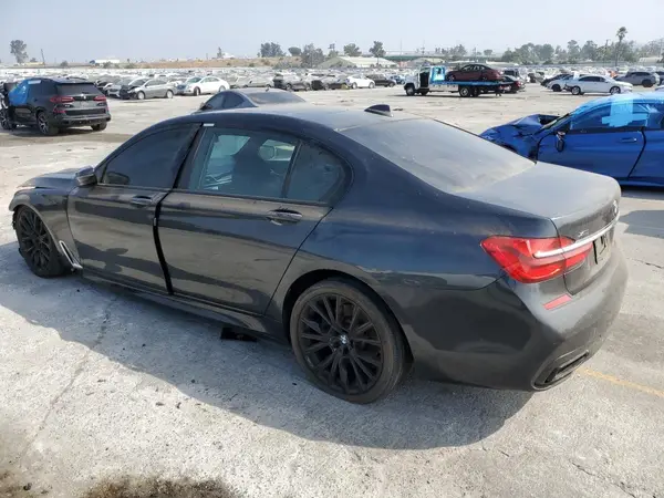 WBA7F2C5XKB240290 2019 BMW 7ER - Image 2
