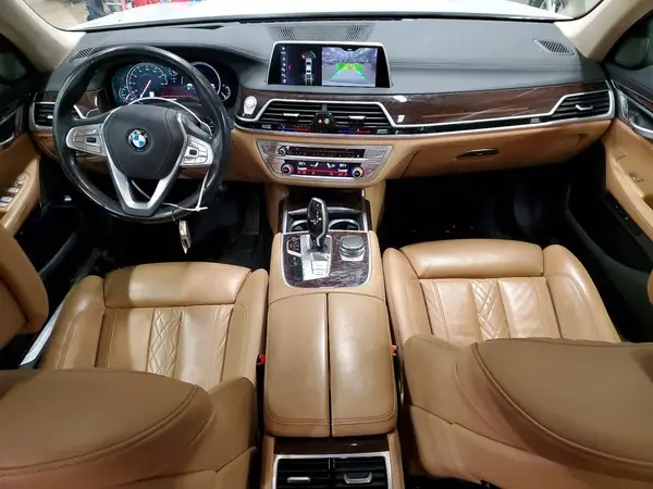 WBA7F2C5XKB240368 2019 BMW 7ER - Image 8