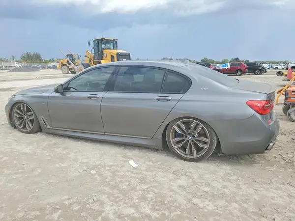 WBA7H6C50JG614490 2018 BMW 7ER - Image 2