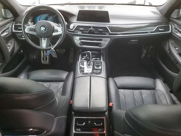 WBA7H6C50JG614490 2018 BMW 7ER - Image 8