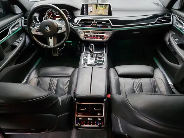 WBA7H6C54JG614766 2018 BMW 7ER - Image 8