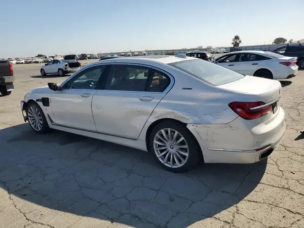WBA7J2C32HG497761 2017 BMW 7ER - Image 2