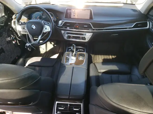 WBA7J2C32HG497887 2017 BMW 7ER - Image 8