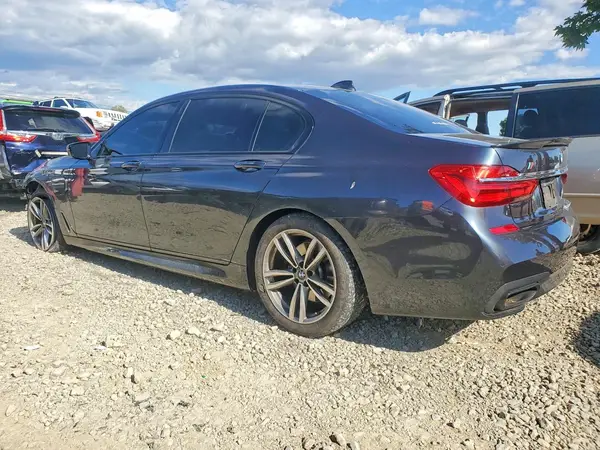 WBA7J2C39HG497708 2017 BMW 7ER - Image 2