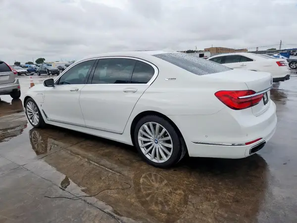 WBA7J2C53HG497642 2017 BMW 7ER - Image 2
