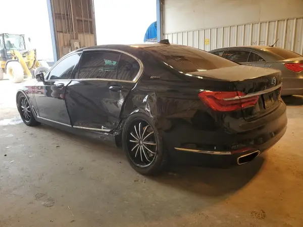 WBA7J2C54KB246455 2019 BMW 7ER - Image 2