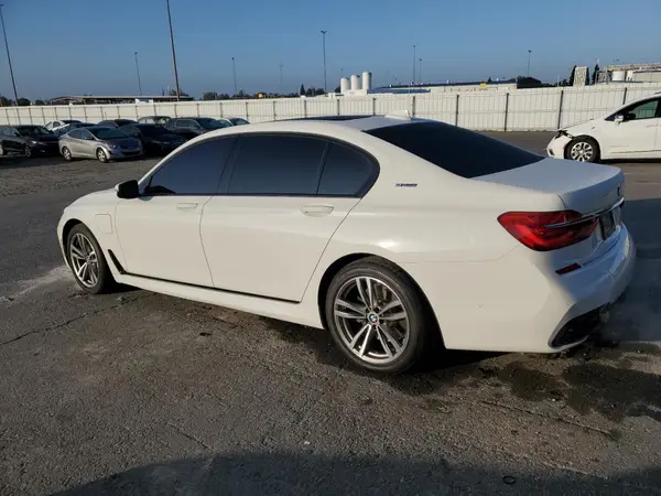 WBA7J2C55HG497593 2017 BMW 7ER - Image 2