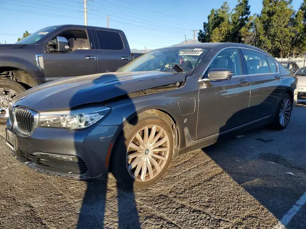 WBA7J2C56JG938380 2018 BMW 7ER - Image 1