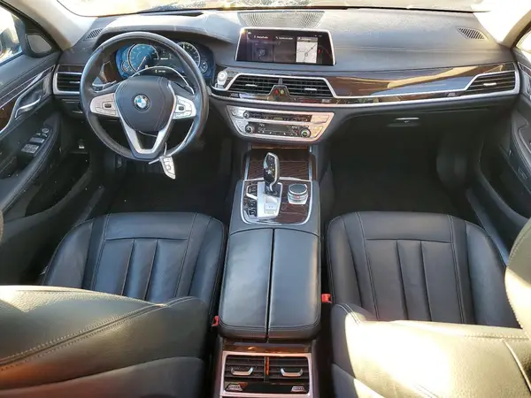 WBA7J2C56JG938380 2018 BMW 7ER - Image 8