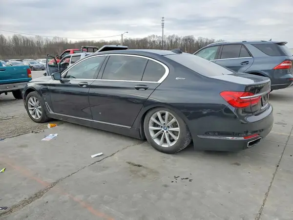 WBA7J2C57JG938145 2018 BMW 7ER - Image 2