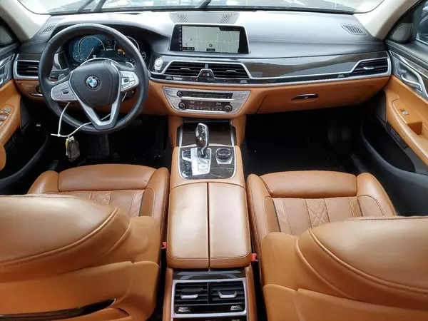 WBA7J2C57JG938145 2018 BMW 7ER - Image 8