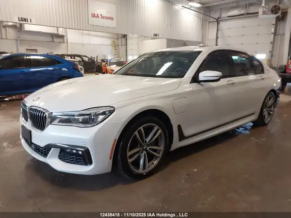 WBA7J2C58KB246393 2019 BMW 7ER - Image 2