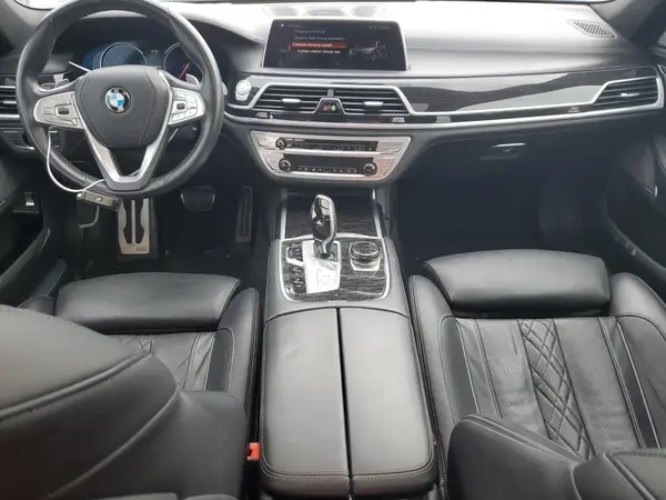 WBA7J2C59JB246238 2018 BMW 7ER - Image 8