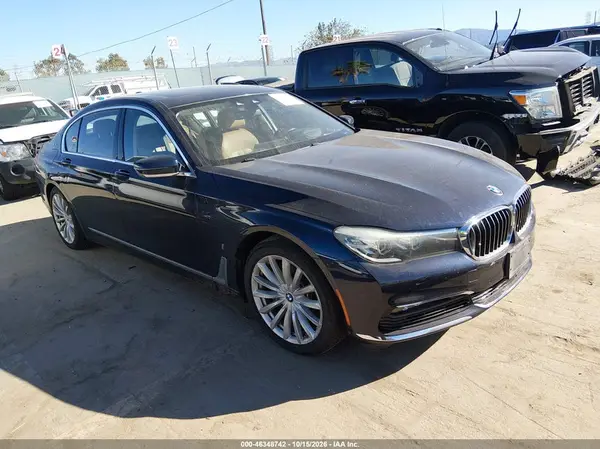 WBA7J2C5XHG497606 2017 BMW 7ER - Image 1
