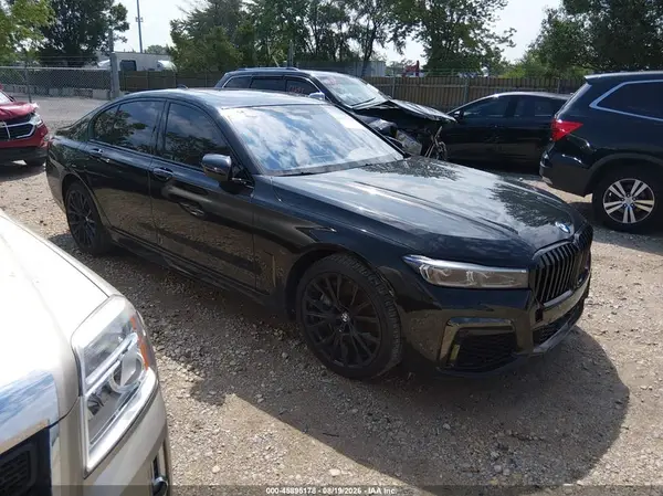 WBA7R8C04LBM58399 2020 BMW 7ER - Image 1