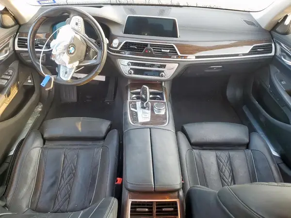WBA7T2C00NCH32633 2022 BMW 7ER - Image 8