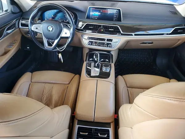 WBA7T2C01NCH53524 2022 BMW 7ER - Image 8