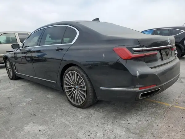WBA7T2C02LGL17252 2020 BMW 7ER - Image 2