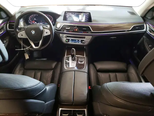 WBA7T2C02LGL17798 2020 BMW 7ER - Image 8