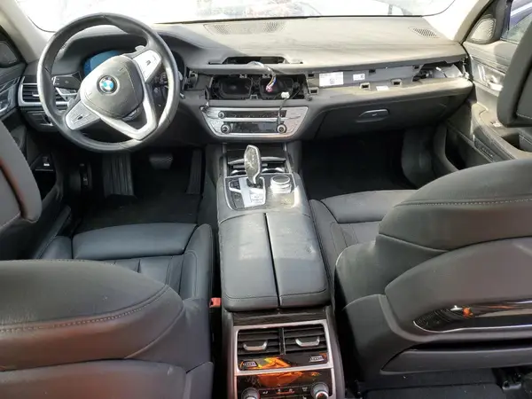 WBA7T2C02NCG97528 2022 BMW 7ER - Image 8