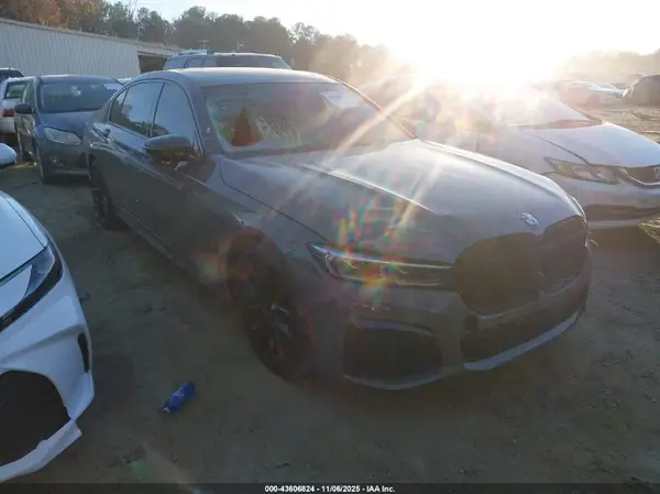 WBA7T2C03LGL17177 2020 BMW 7ER - Image 1