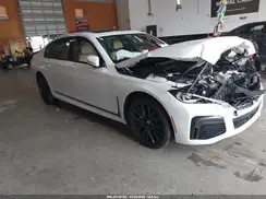 WBA7T2C03NCG89874 2022 BMW 7ER