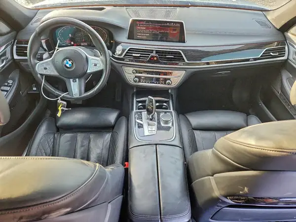 WBA7T2C04LGL17222 2020 BMW 7ER - Image 8
