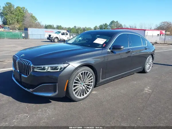 WBA7T2C04NCG86384 2022 BMW 7ER - Image 2