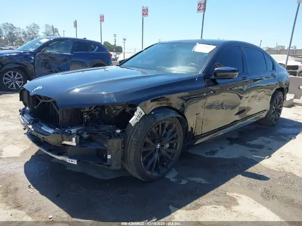 WBA7T2C04NCK36795 2022 BMW 7ER - Image 2