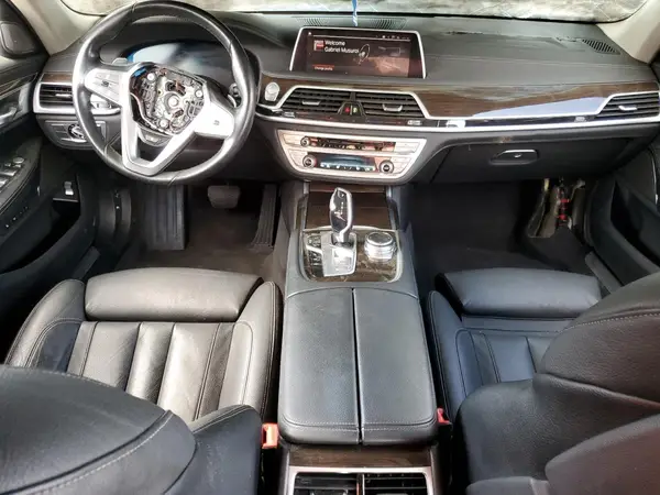 WBA7T2C06LGL17660 2020 BMW 7ER - Image 8