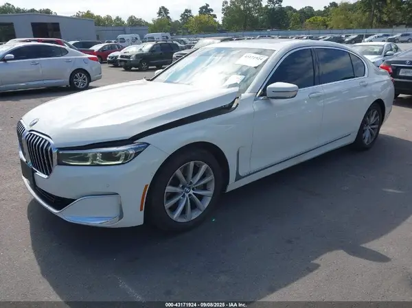WBA7T2C06MCG34463 2021 BMW 7ER - Image 2