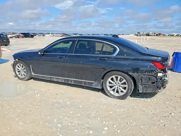 WBA7T2C07NCH43774 2022 BMW 7ER - Image 2