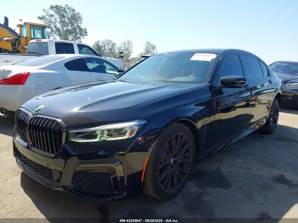 WBA7T2C07NCJ65222 2022 BMW 7ER - Image 2