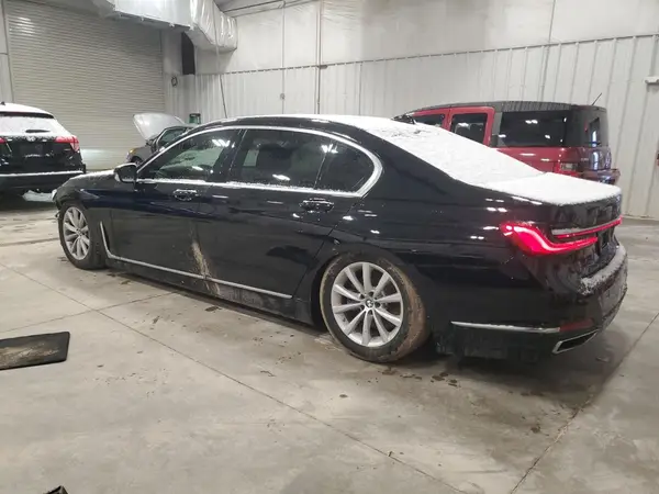 WBA7T2C09MCF07657 2021 BMW 7ER - Image 2