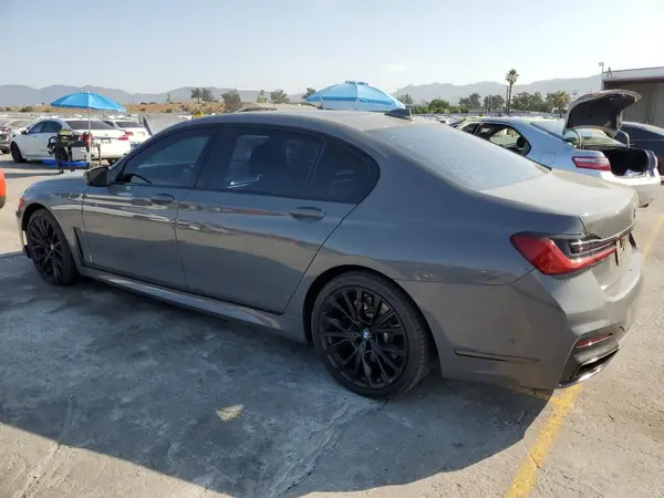 WBA7T2C09MCF32932 2021 BMW 7ER - Image 2