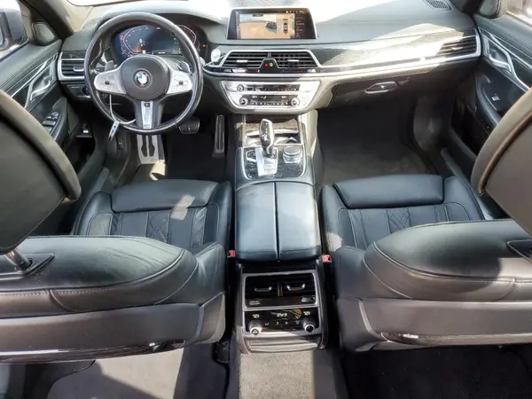 WBA7T2C09MCF32932 2021 BMW 7ER - Image 8
