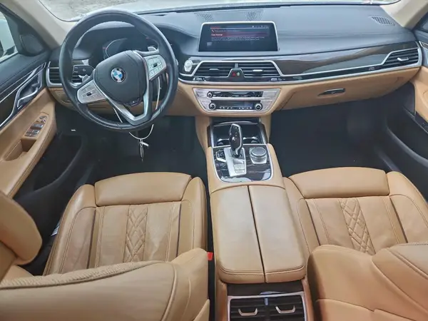 WBA7T2C09MCF96355 2021 BMW 7ER - Image 8