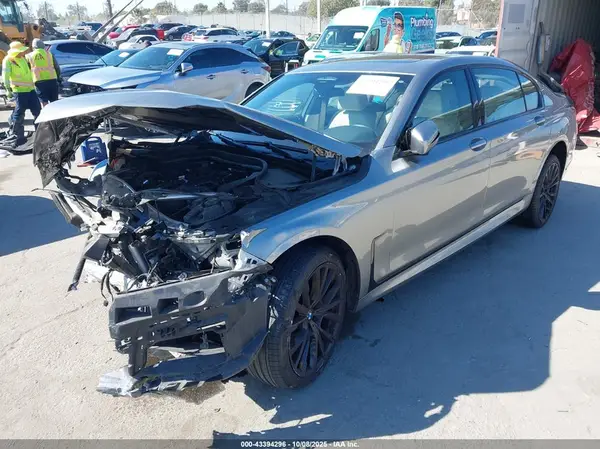 WBA7T2C0XMCF05139 2021 BMW 7ER - Image 2