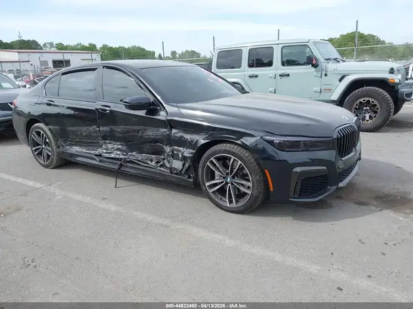 WBA7T4C01NCH09857 2022 BMW 7ER - Image 1