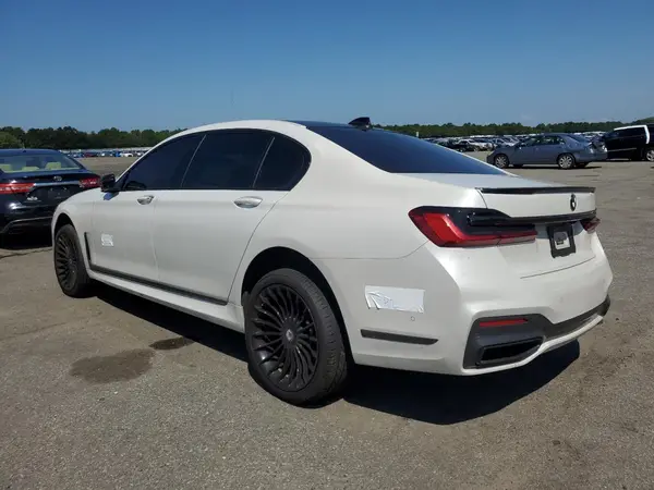 WBA7U2C00MCG12018 2021 BMW 7ER - Image 2